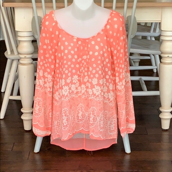 {Blu‎ Pepper} Flowy Top - Picture 1 of 7